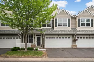 3049 Chamberlain Street N, Maplewood, MN 55109 - Photo 2