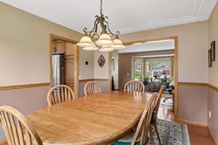 2470 Queensport Rd, Woodbury, MN 55125 - Photo 10