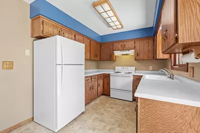 774 Vicky Lane, Circle Pines, MN 55014 - Photo 6