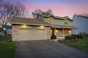 8361 W Lake Dr, Chanhassen, MN 55317 - Photo 28