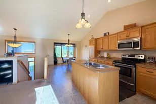 21480 Evergreen St NW, Oak Grove, MN 55011 - Photo 4