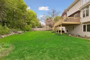 625 Alvarado Ln N, Plymouth, MN 55447 - Photo 46