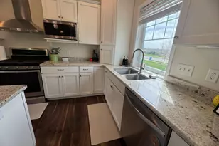 210 Hickory Ln NE, Owatonna, MN 55060 - Photo 8