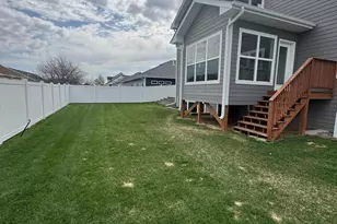210 Hickory Ln NE, Owatonna, MN 55060 - Photo 42