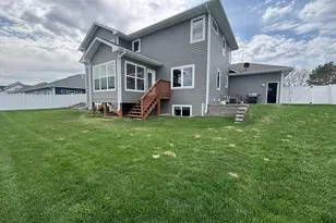 210 Hickory Ln NE, Owatonna, MN 55060 - Photo 40
