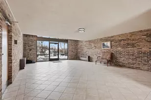 2200 Midland Grove Rd, Roseville, MN 55113 - Photo 6