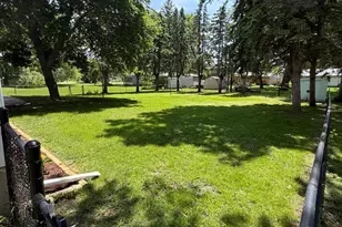 426 Main St, Stewart, MN 55385 - Photo 2