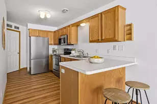 1821 Riverwood Dr, Burnsville, MN 55337 - Photo 10