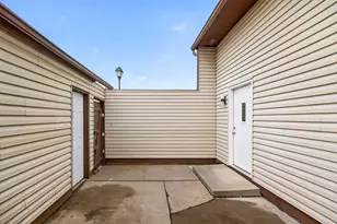 7433 142nd St Ct, Apple Valley, MN 55124 - Photo 16
