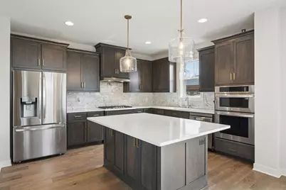 6381 Harvest Trail, Chaska, MN 55318 - Photo 8