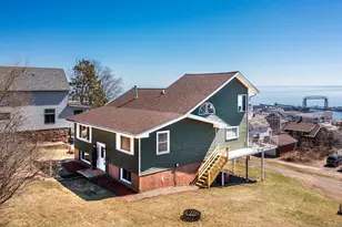 726 W 5th St, Duluth, MN 55806 - Photo 1