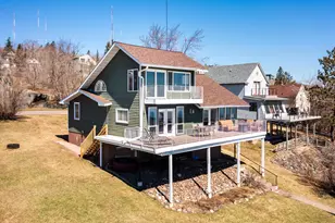 726 W 5th St, Duluth, MN 55806 - Photo 2