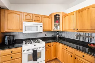 726 W 5th St, Duluth, MN 55806 - Photo 14