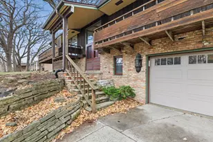 135 Hampshire Ave N, Golden Valley, MN 55427 - Photo 2