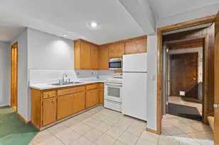 135 Hampshire Ave N, Golden Valley, MN 55427 - Photo 30
