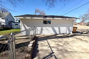 608 N 6th St, Montevideo, MN 56265 - Photo 26