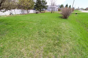 121 Washington St W, Burtrum, MN 56318 - Photo 2