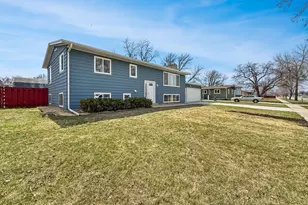 1008 24th Ave S, Fargo,  58103 - Photo 2