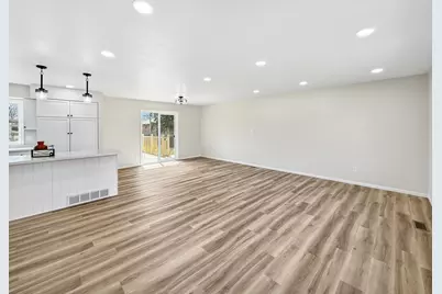 1008 24th Avenue S, Fargo,  58103 - Photo 8