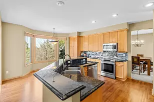 1517 Covington Ln, Eagan, MN 55122 - Photo 10
