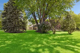 6060 Hemlock Ln N, Plymouth, MN 55442 - Photo 8