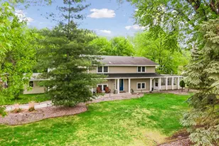 6060 Hemlock Ln N, Plymouth, MN 55442 - Photo 10