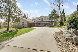 1636 Woodlawn Cir, Waconia, MN 55387 - Photo 108