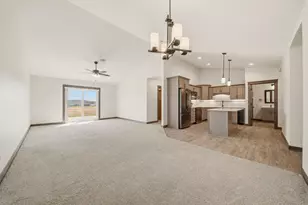 4911 Field Crest Ln, Eau Claire, WI 54701 - Photo 12