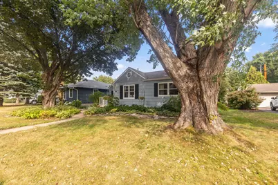 1586 Grotto Street N, Saint Paul, MN 55117 - Photo 2