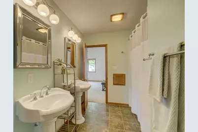 2201 Roselawn Avenue W, Roseville, MN 55113 - Photo 20