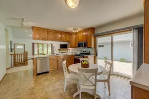 2201 Roselawn Ave W, Roseville, MN 55113 - Photo 6