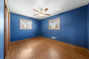 2368 Holloway Ave E, Maplewood, MN 55109 - Photo 14