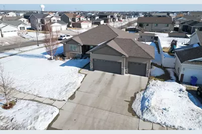6810 24 Street S, Fargo, ND 58104 - Photo 2