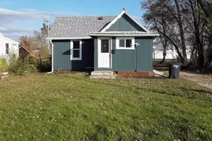 321 19th St N, Fargo, ND 58102 - Photo 2