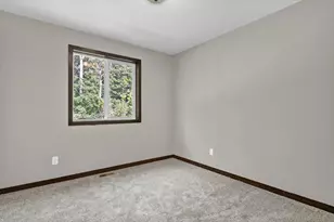 535 Maywood Ave, Paynesville, MN 56362 - Photo 8