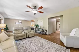 211 3rd Ave SE, Norwood Young America, MN 55397 - Photo 10