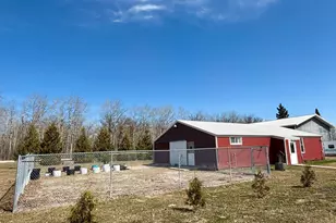 43381 State Hwy 11, Roseau, MN 56751 - Photo 6