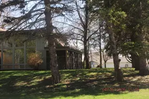 240 W 7th St, Gibbon, MN 55335 - Photo 4