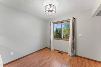 1889 Hamline Avenue N, Falcon Heights, MN 55113 - Photo 12