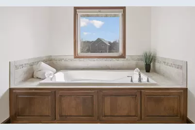 17118 Hollyhock Court, Lakeville, MN 55044 - Photo 32