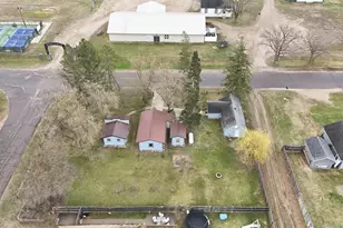 212 E 2nd St, Pillager, MN 56473 - Photo 26