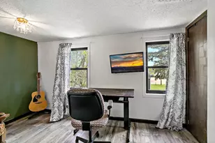257 S Orange St, Waconia, MN 55387 - Photo 28