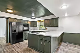 257 S Orange St, Waconia, MN 55387 - Photo 12