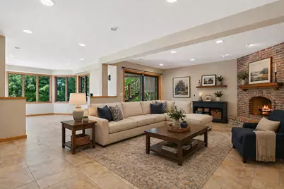 10420 Bluff Circle, Chaska, MN 55318 - Photo 6