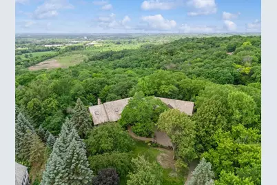 10420 Bluff Circle, Chaska, MN 55318 - Photo 8