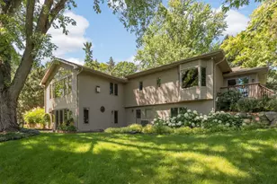 2120 Queensland Ln N, Plymouth, MN 55447 - Photo 36