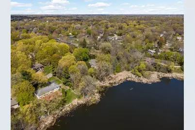 2120 Queensland Lane N, Plymouth, MN 55447 - Photo 2