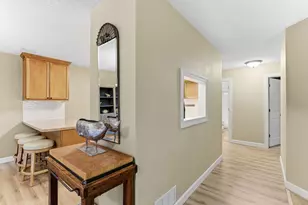 8970 Neill Lake Rd, Eden Prairie, MN 55347 - Photo 16