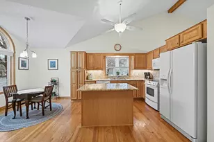 14602 Beverley Ln, Savage, MN 55378 - Photo 8