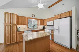 14602 Beverley Ln, Savage, MN 55378 - Photo 10